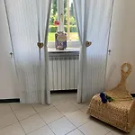 Mini-appartamenti, Lanterna Blu