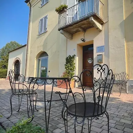 Mini-appartamenti, Lanterna Blu 3*