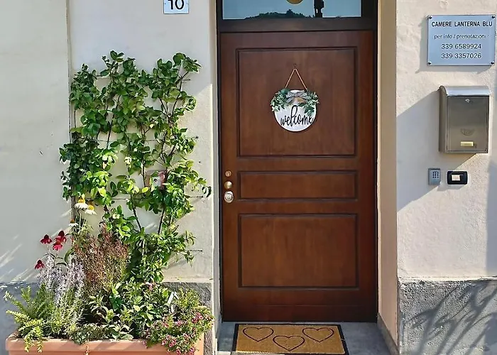 Mini-appartamenti, Lanterna Blu Гостевой дом 3*